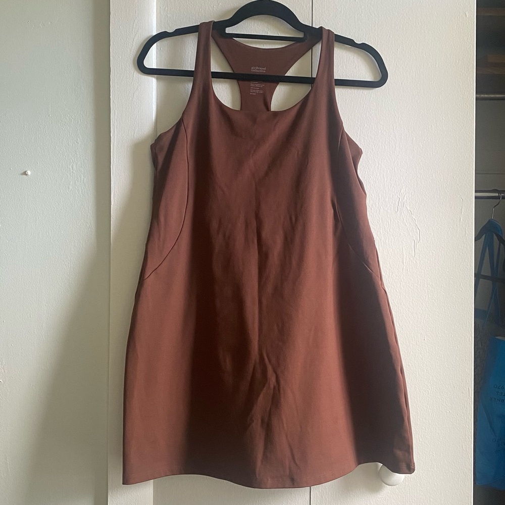 GIRLFRIEND COLLECTIVE ✨ Paloma Racerback Dress, brown (earth)